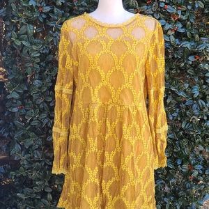 🌸 Lace detailed dress